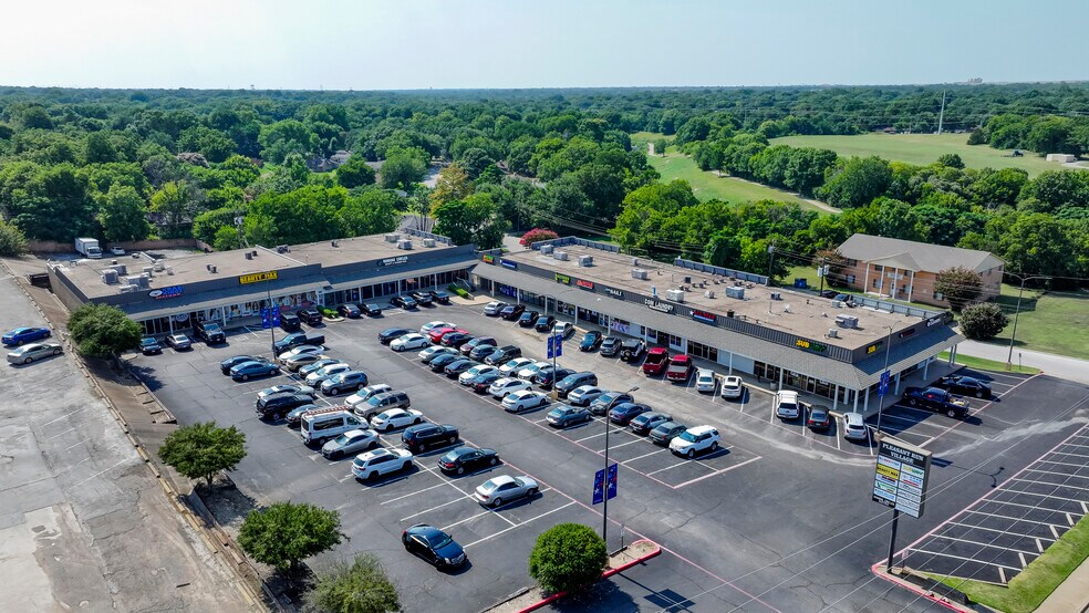 917 N Hampton Rd, DeSoto, TX à louer - Aérien – Image 2 sur 3