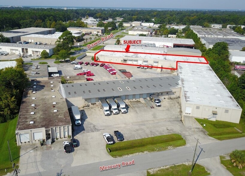 2935 Dawn Rd, Jacksonville, FL à louer - Photo de l’immeuble – Image 2 sur 4
