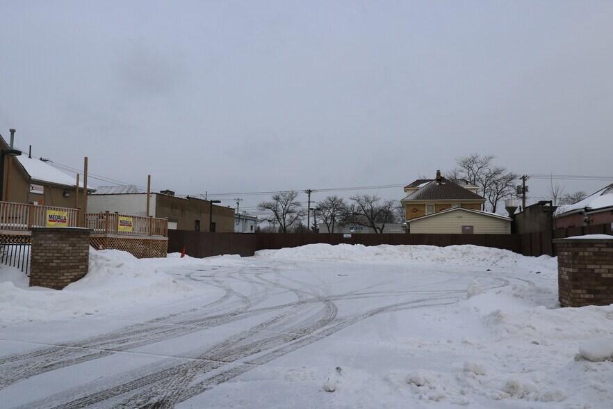 1730 Goodman St, Rochester, NY à vendre - Photo de l’immeuble – Image 3 sur 13