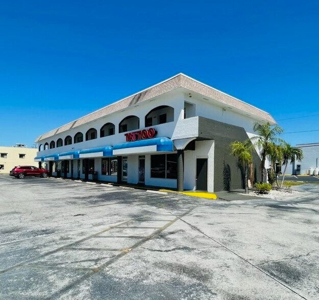 3937-3957 Broadway Ave, Fort Myers, FL à vendre - Photo de l’immeuble – Image 2 sur 41