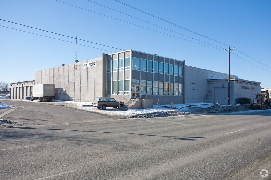 814 W Northern Lights Blvd, Anchorage, AK à vendre - Photo de l’immeuble – Image 2 sur 11