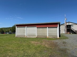 52 Legion Dr, Oley, PA à louer Photo intérieure– Image 2 sur 8