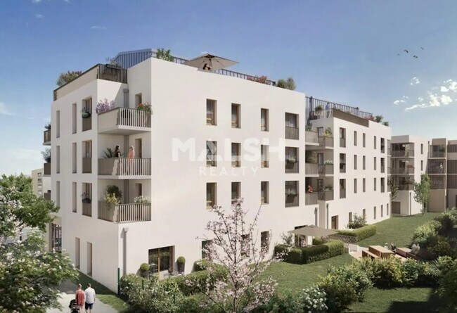 Plus de détails pour 13 Rue Général De Gaule, Brignais - Local commercial à vendre