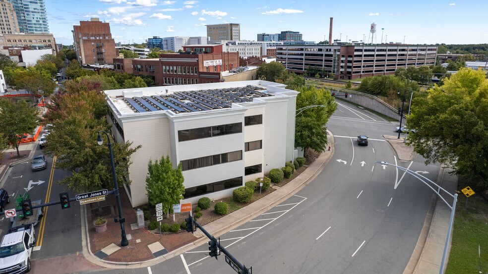 433 W Main St, Durham, NC à louer - Photo de l’immeuble – Image 3 sur 14