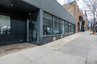 349 Kent Ave, Brooklyn, NY à louer Photo de l’immeuble– Image 1 sur 9