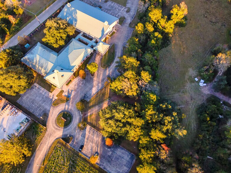 725 Westin Oaks Drive, Hammond, LA à louer - Photo de l’immeuble – Image 3 sur 25