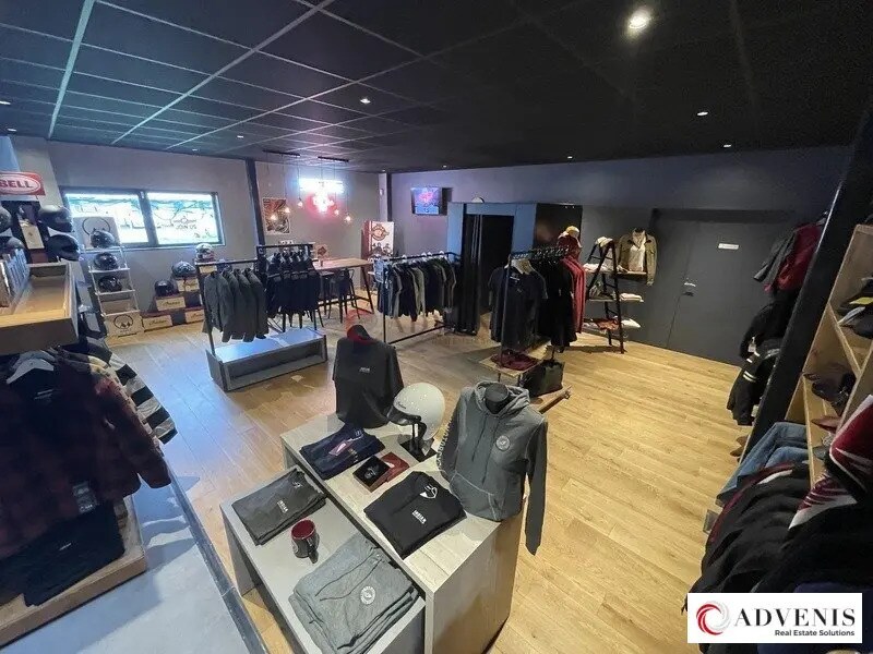 Local d’activités dans Mérignac à louer Photo de l’immeuble– Image 1 sur 11