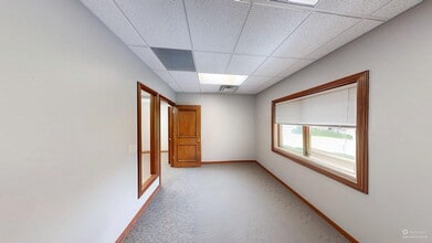 11620 Arbor St, Omaha, NE à louer Photo intérieure– Image 2 sur 9