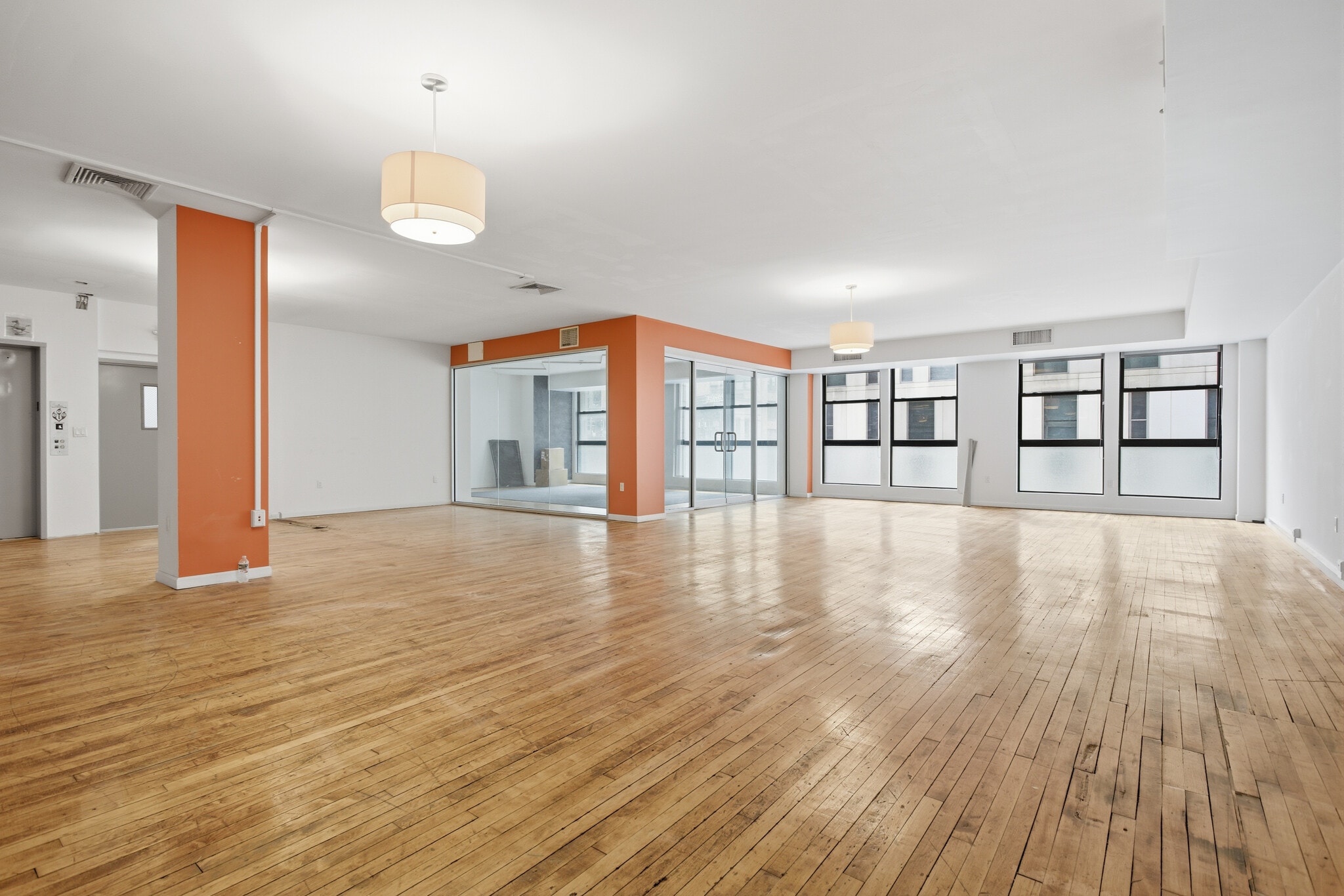 838 Sixth Ave, New York, NY à louer Photo intérieure– Image 1 sur 6