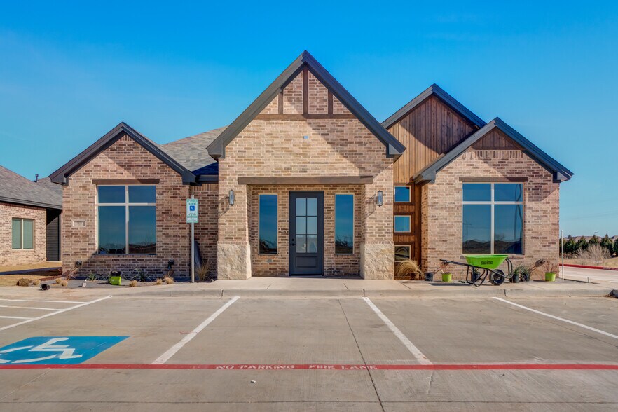 1424 N Slide Rd, Lubbock, TX à vendre - Photo principale – Image 1 sur 26