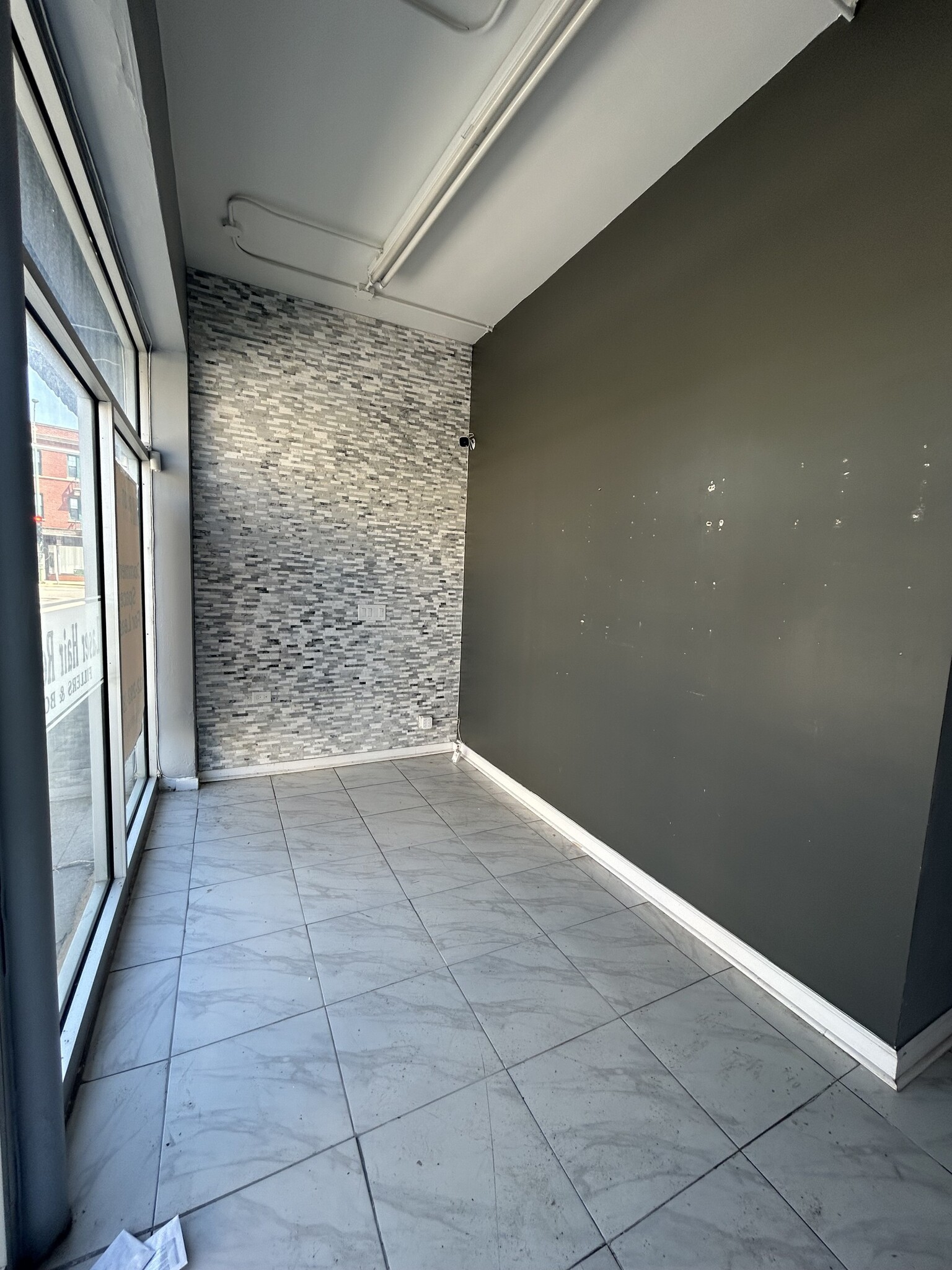 7126 N Ridge Blvd, Chicago, IL à louer Photo intérieure– Image 1 sur 16