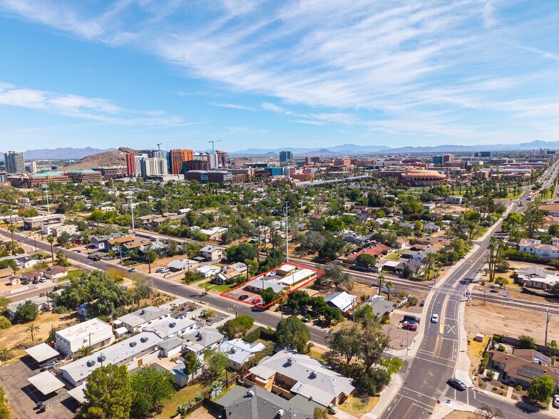 1219 S Farmer Ave, Tempe, AZ à vendre - Photo de l’immeuble – Image 2 sur 12