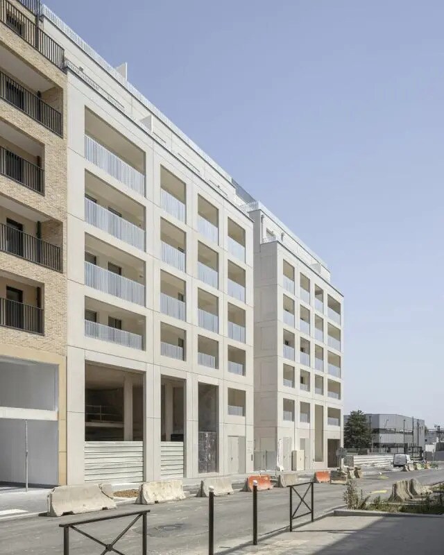 Bureau dans Vitry-sur-Seine à vendre Photo de l’immeuble– Image 1 sur 4