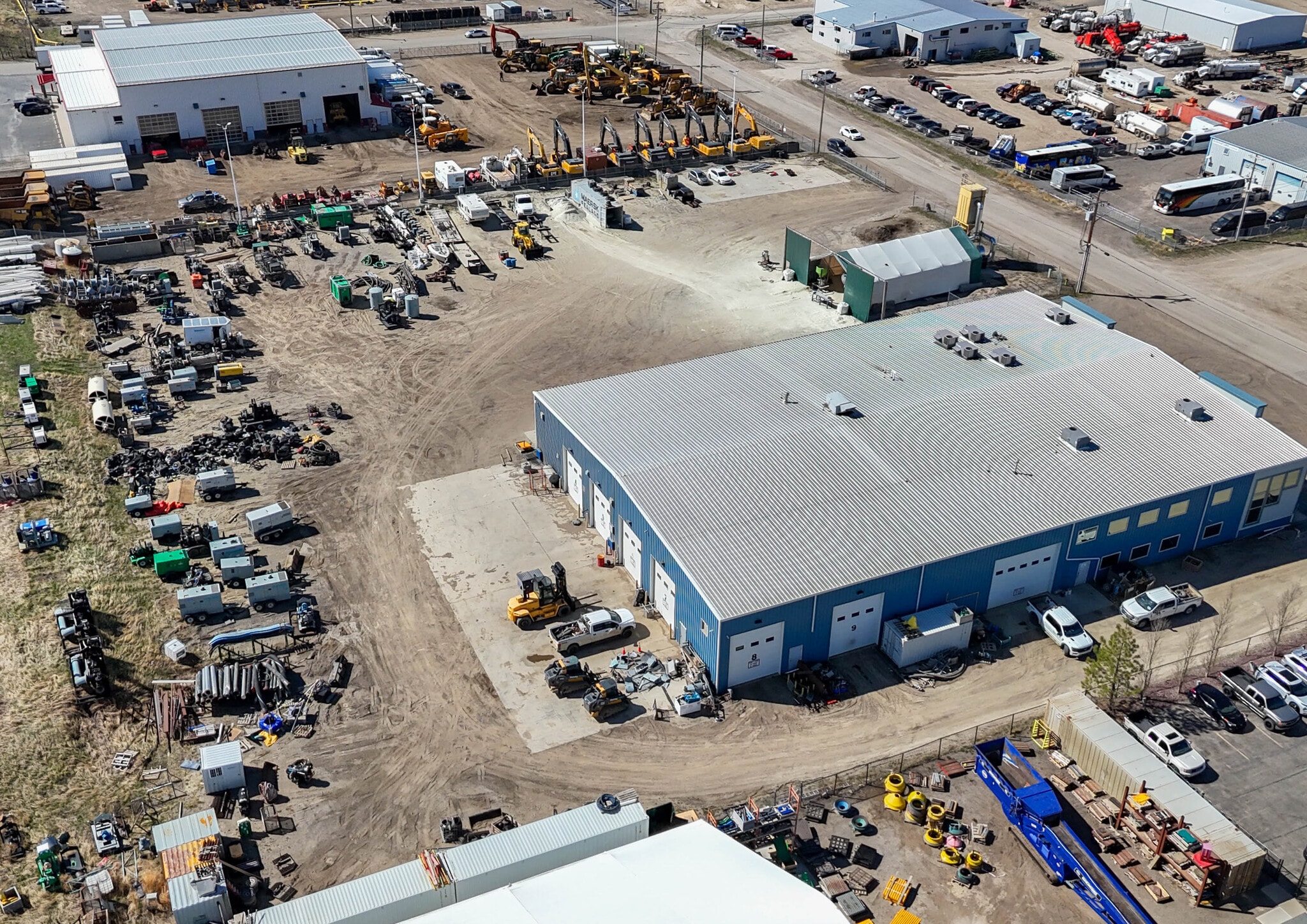 609A McCool St, Crossfield, AB à louer Photo de l’immeuble– Image 1 sur 13