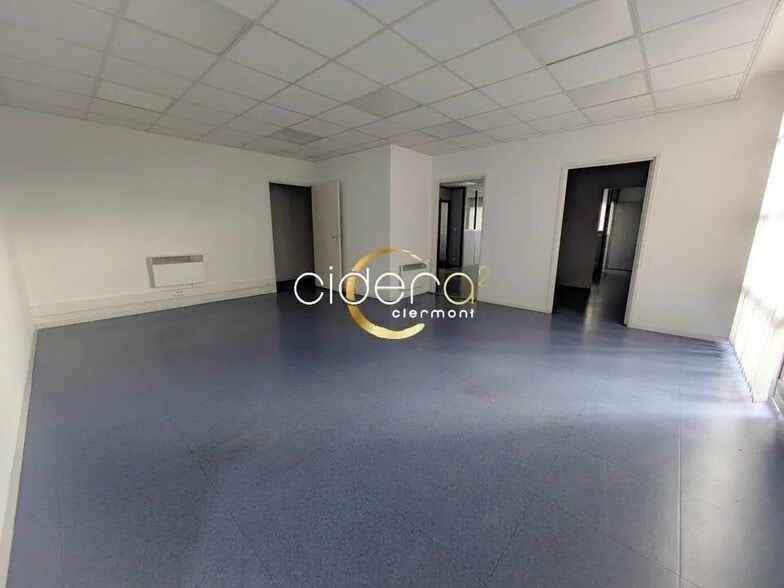 Bureau dans Clermont-Ferrand à louer - Photo de l’immeuble – Image 2 sur 5