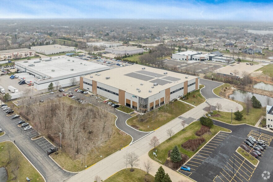 1400 Rose Rd, Lake Zurich, IL à louer - Photo de l’immeuble – Image 2 sur 8
