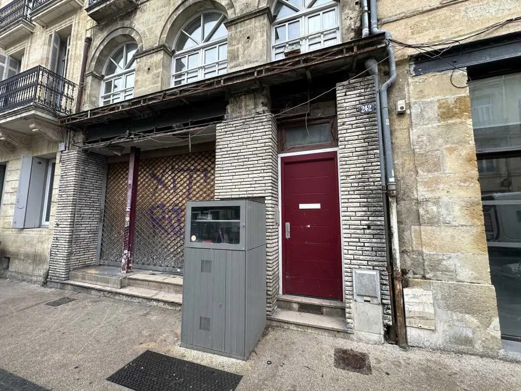 242 Cours De La Marne, Bordeaux à louer Photo de l’immeuble– Image 1 sur 6
