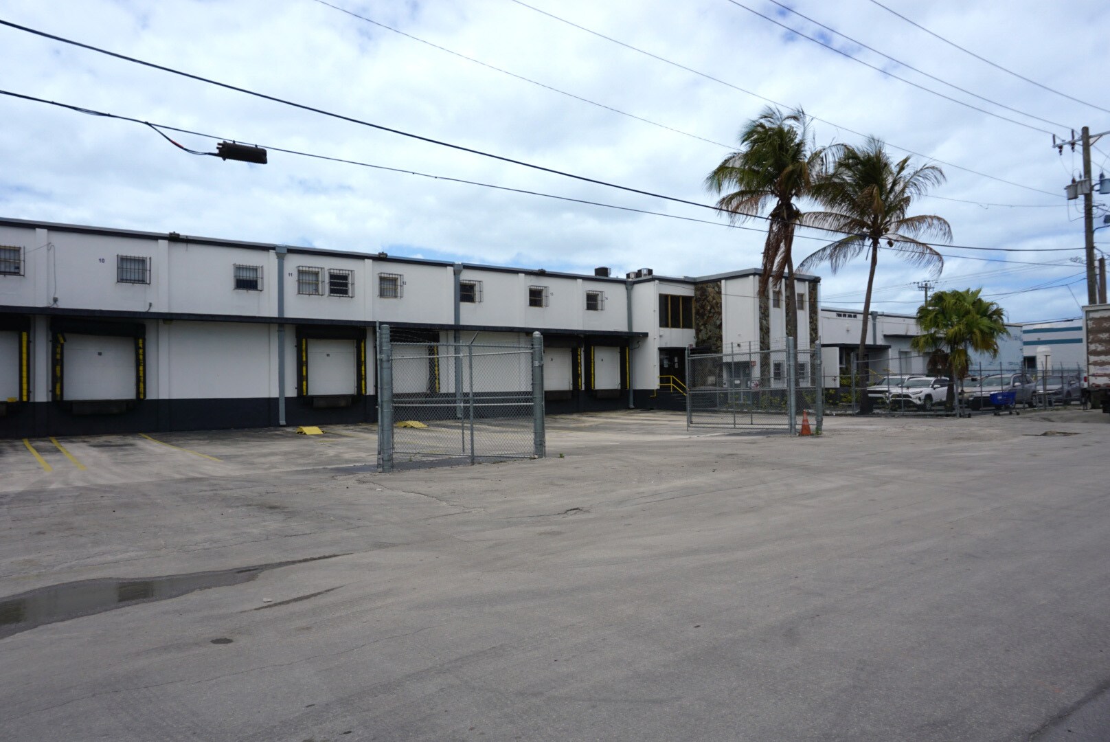 6960-7000 NW 36th Ave, Miami, FL à louer Photo principale– Image 1 sur 14