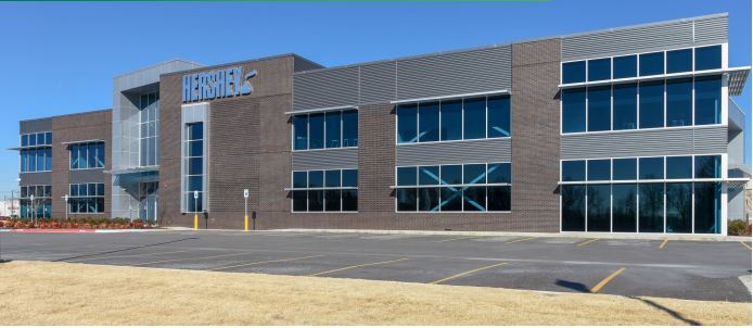 401 SE Plaza Ave, Bentonville, AR à louer - Photo de l’immeuble – Image 3 sur 4