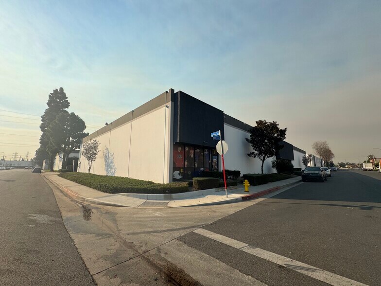 7056-7110 Motz St, Paramount, CA à louer - Photo intérieure – Image 3 sur 9