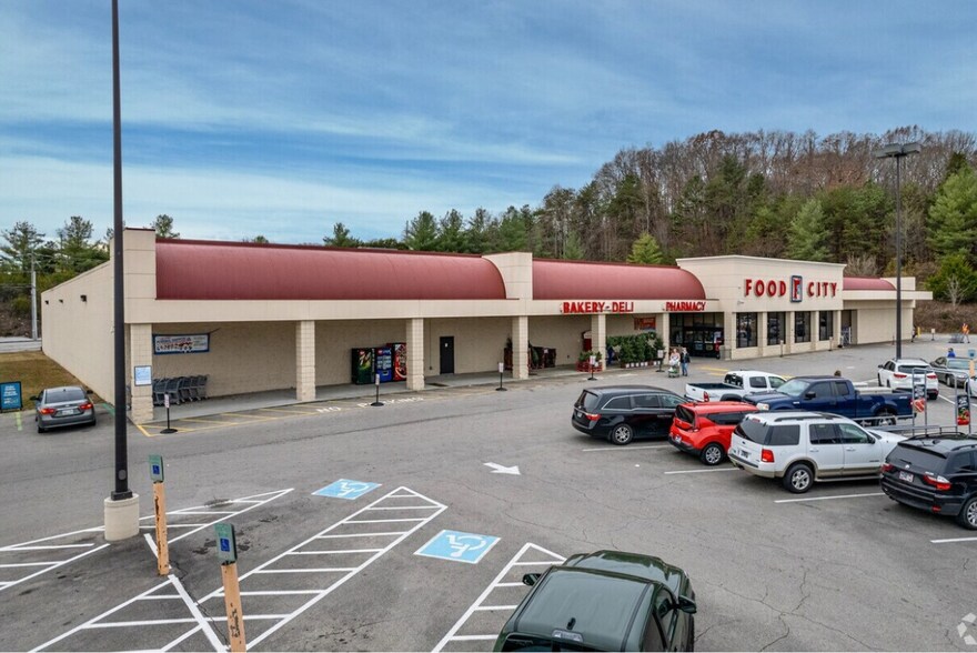 7510 Asheville Hwy, Knoxville, TN à vendre - Photo de l’immeuble – Image 2 sur 6