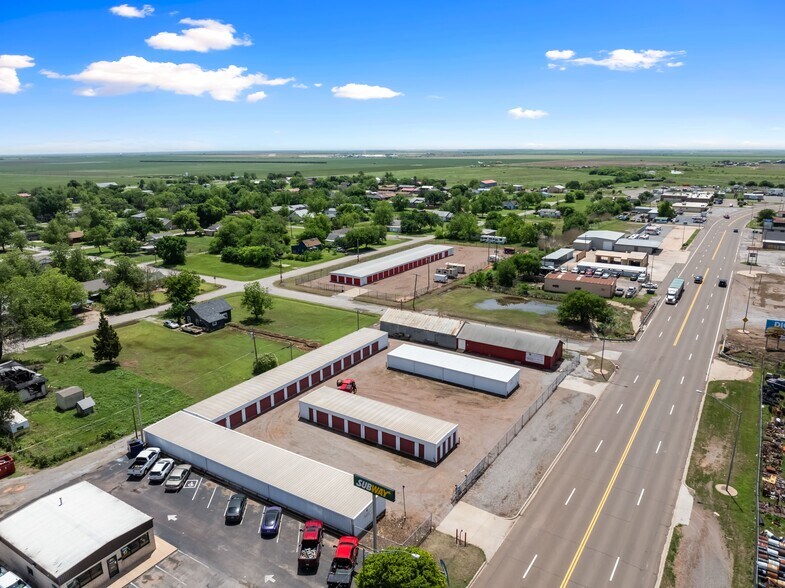 826 S 10th St, Frederick, OK à vendre - Photo principale – Image 1 sur 1