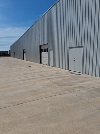 Plus de détails pour 4208 28th Ave NW, Norman, OK - Industriel/Logistique à louer