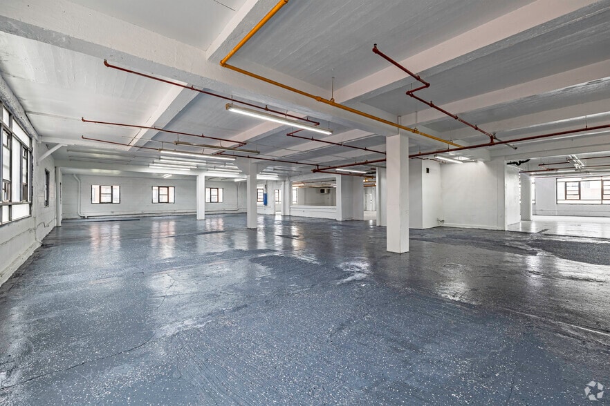 753-755 E 134th St, Bronx, NY à louer - Photo intérieure – Image 3 sur 17