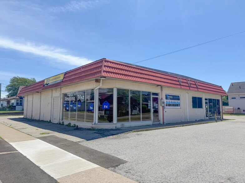 477 Davis St, Port Colborne, ON à vendre - Photo de l’immeuble – Image 2 sur 9
