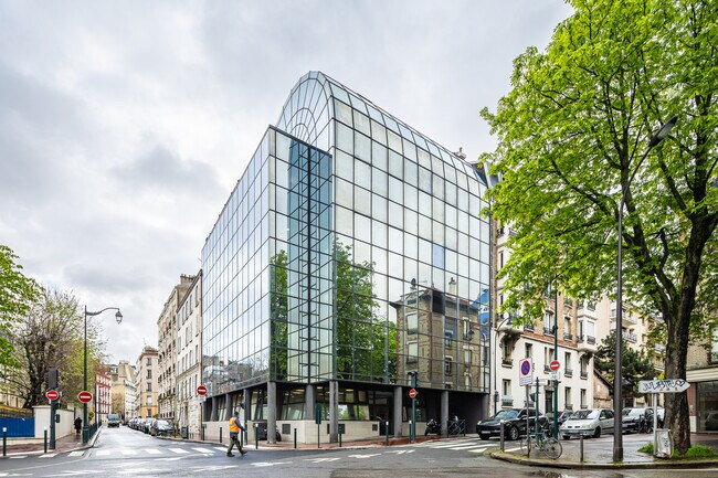 Plus de détails pour 1 Avenue Alphand, Saint-Mandé - Bureau à vendre