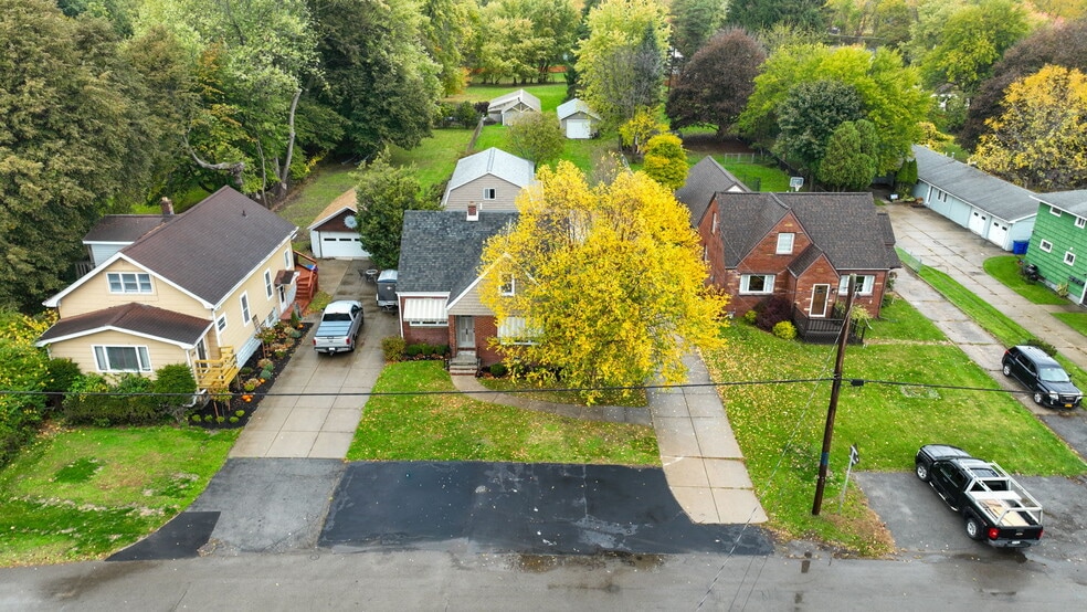 486 Potters Rd, Buffalo, NY à vendre - Photo principale – Image 1 sur 14