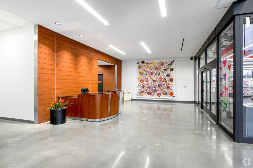 1448 NW Market St, Seattle, WA à louer - Hall d’entrée – Image 2 sur 3