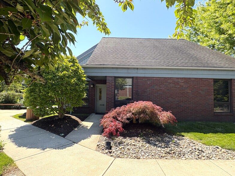 651 Route 73 N, Marlton, NJ à vendre - Photo de l’immeuble – Image 1 sur 1