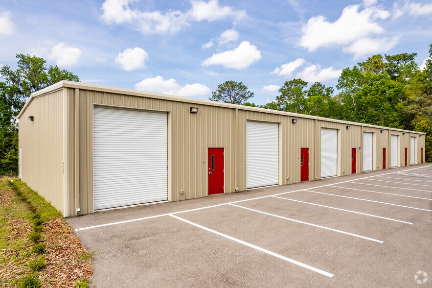 4521 SE 100th Pl, Belleview, FL à vendre - Photo de l’immeuble – Image 3 sur 11