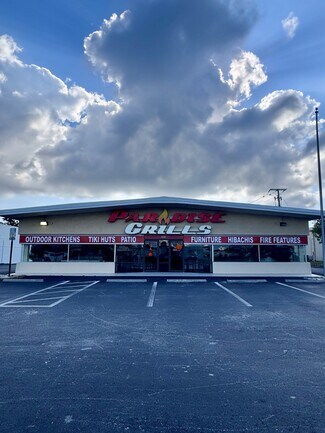 Plus de détails pour 4200 Tamiami Trl Properties – Local commercial à vendre, Naples, FL