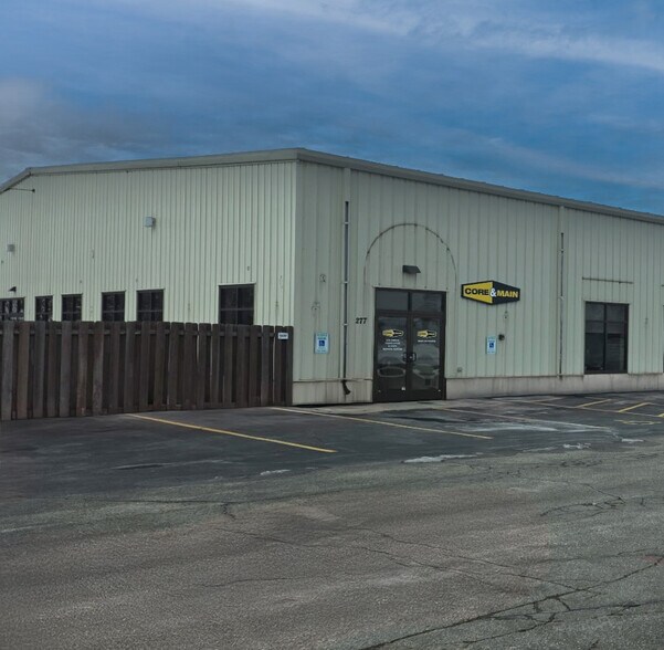 277 Industrial Dr, Columbus, WI à vendre - Photo de l’immeuble – Image 2 sur 3