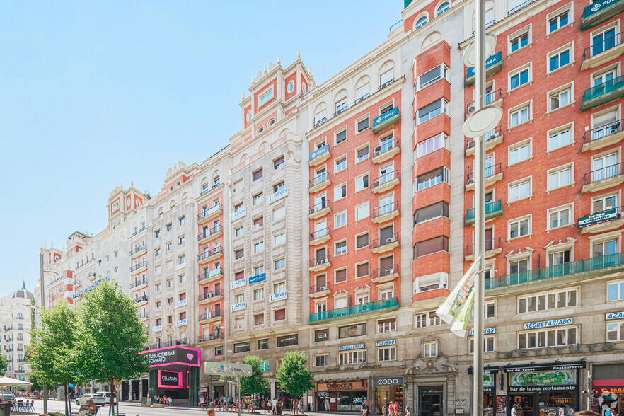 Calle Gran Vía, 57, Madrid, Madrid à louer - Photo de l’immeuble – Image 3 sur 10