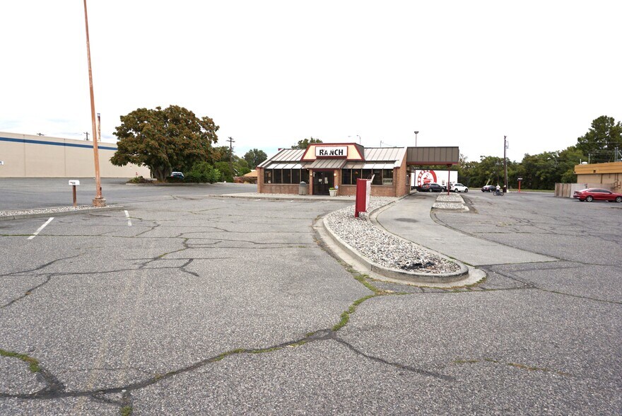 808 W Vineyard Dr, Kennewick, WA à vendre - Photo de l’immeuble – Image 3 sur 14