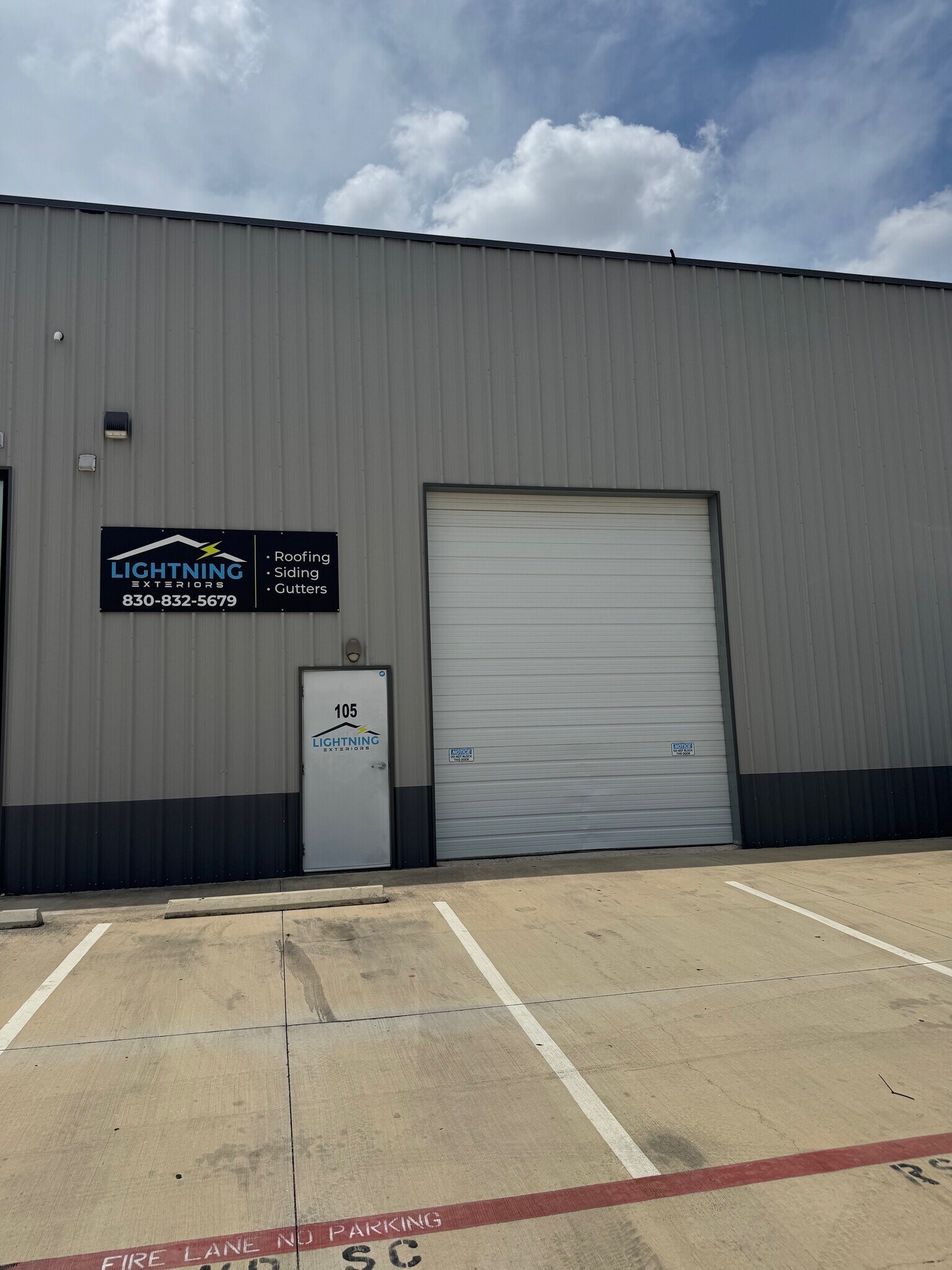 1285 Industrial Dr, New Braunfels, TX à vendre Photo de l’immeuble– Image 1 sur 1