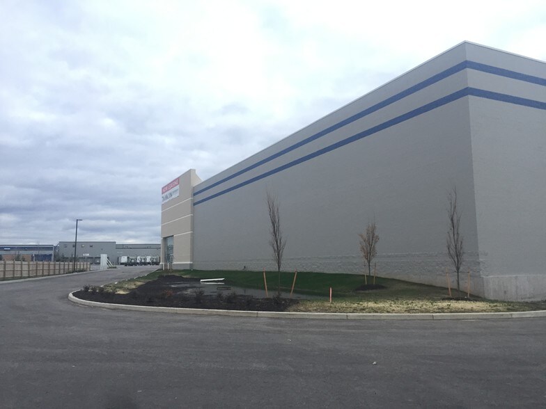 135 Buell Ave, Buffalo, NY à louer - Photo de l’immeuble – Image 2 sur 6