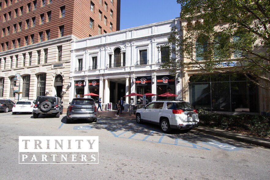 1332 Main St, Columbia, SC à louer - Photo principale – Image 1 sur 8