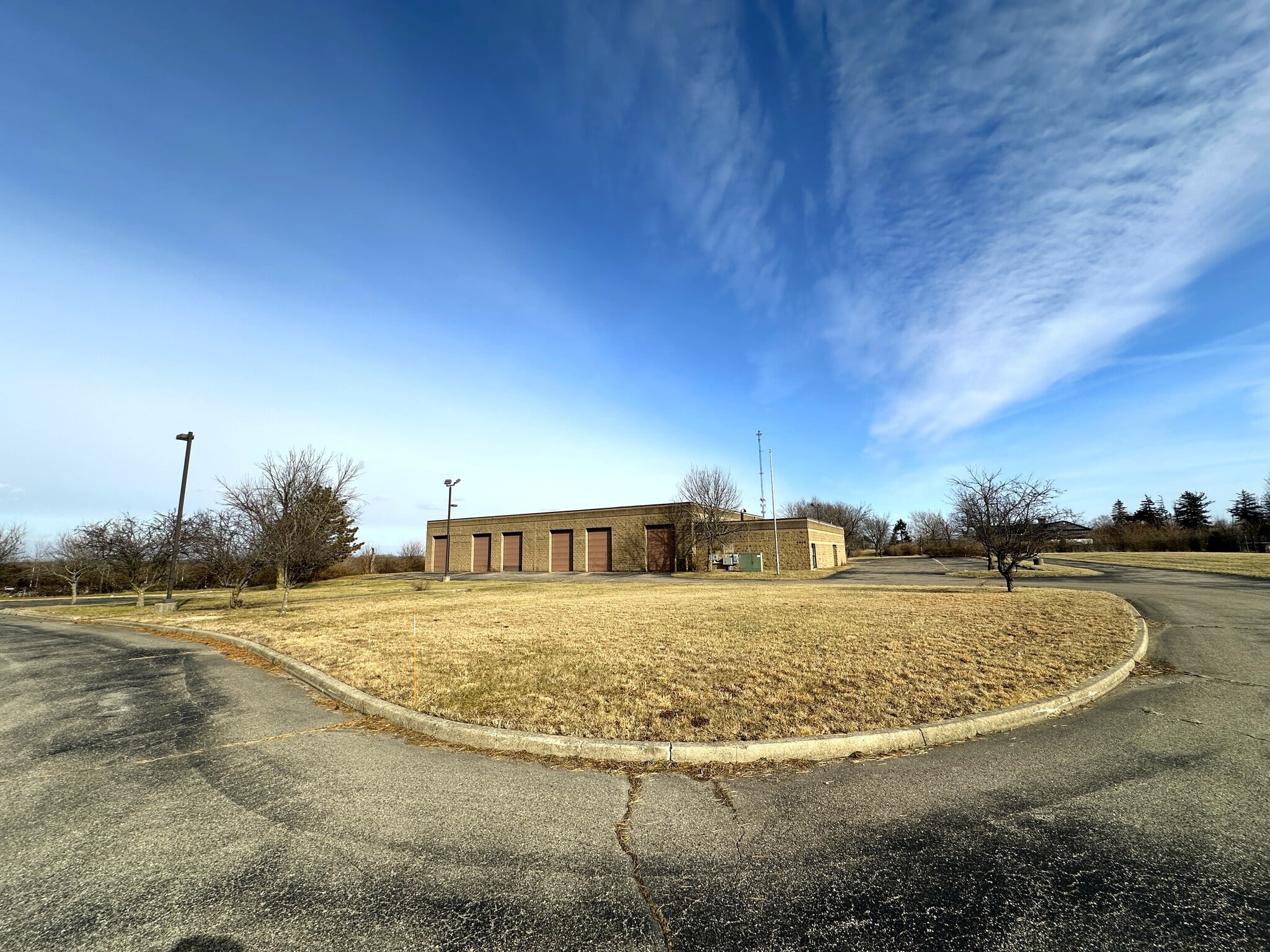 4820 Wolf Rd, Dayton, OH à vendre Photo de l’immeuble– Image 1 sur 8