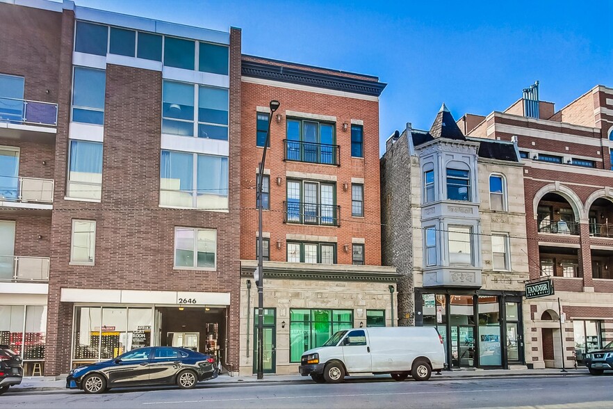 2650 N Halsted St, Chicago, IL à louer - Photo de l’immeuble – Image 1 sur 17