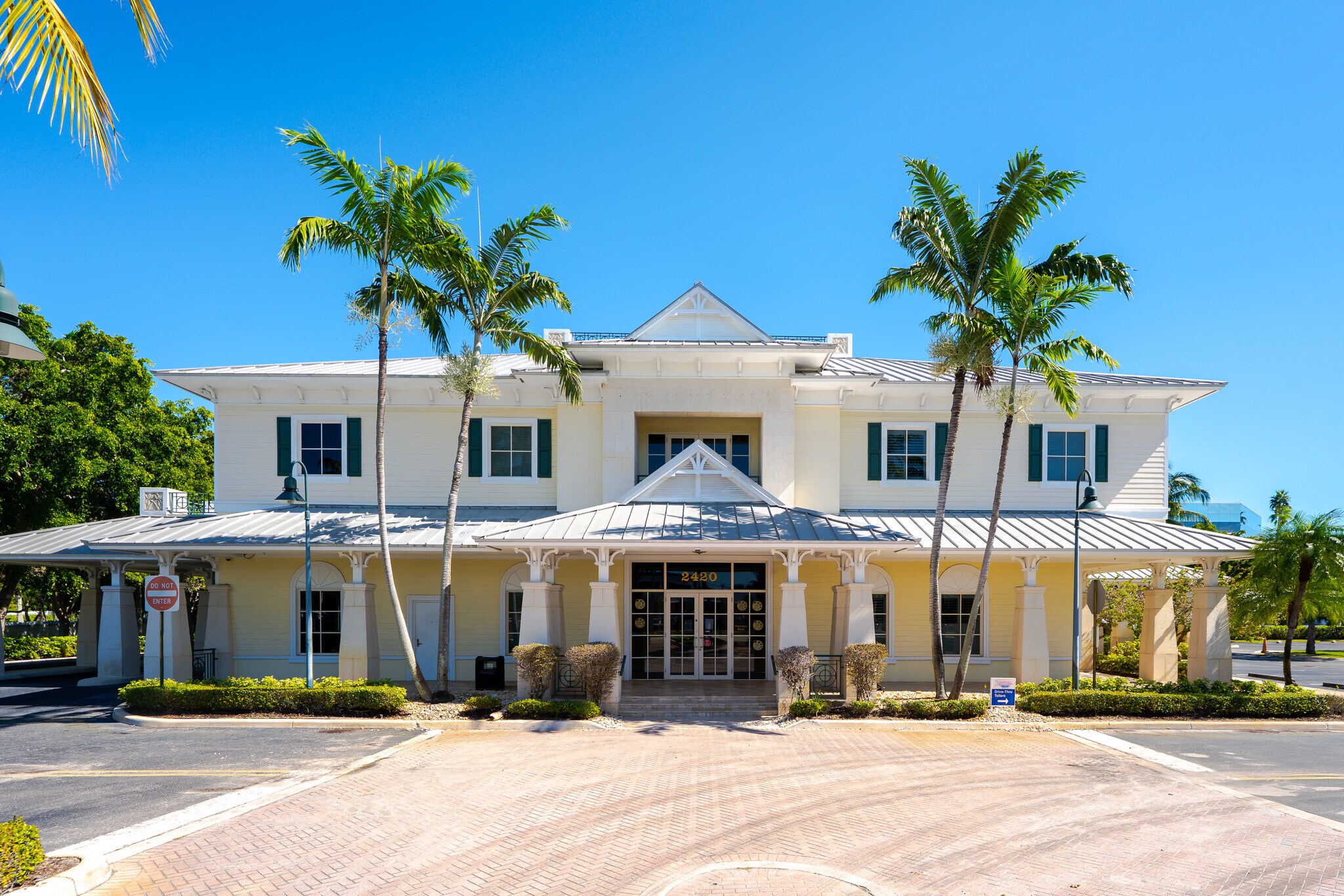 2420 N Federal Hwy, Boca Raton, FL à louer Photo de l’immeuble– Image 1 sur 13