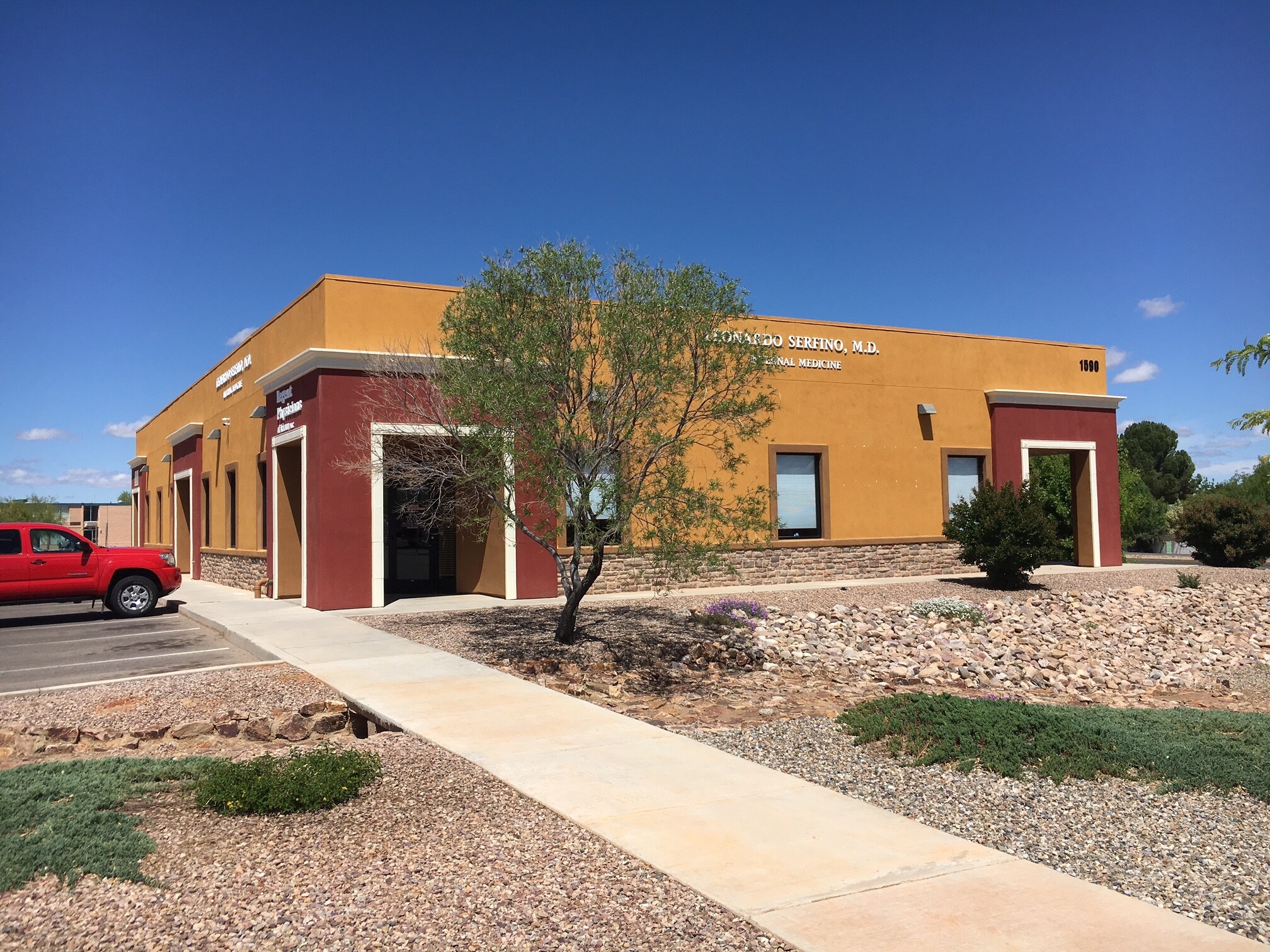 1590 Paseo San Luis, Sierra Vista, AZ à vendre Photo de l’immeuble– Image 1 sur 32