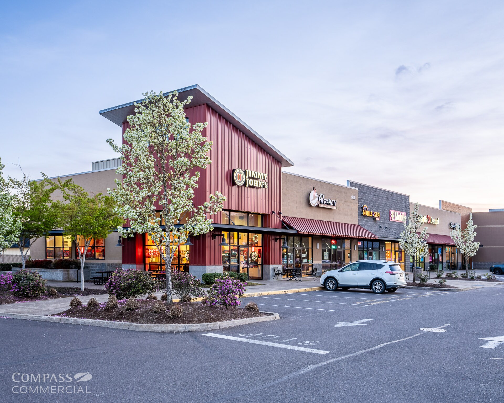 1830-1838 NW 9th St, Corvallis, OR à louer Photo principale– Image 1 sur 19