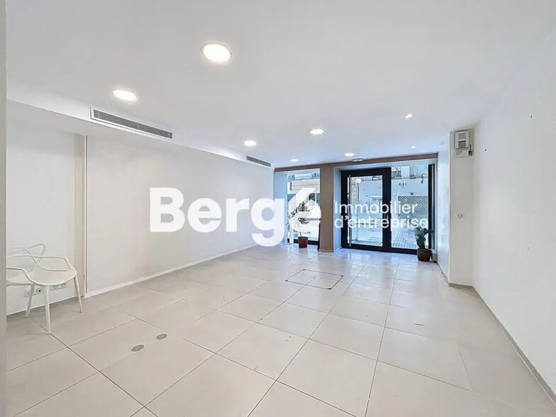 Local commercial dans Nice à louer - Photo de l’immeuble – Image 2 sur 13