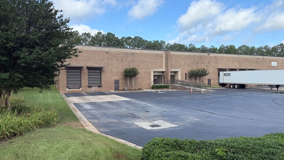 6675 Corners Industrial Ct, Peachtree Corners, GA à louer - Photo de l’immeuble – Image 2 sur 10