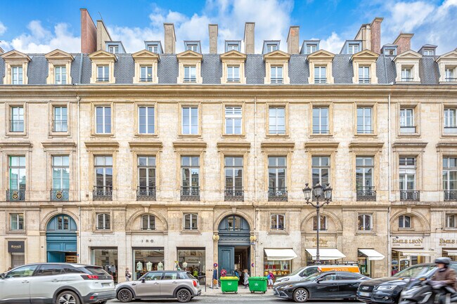 Plus de détails pour 10 Rue Royale, Paris - Bureau à louer