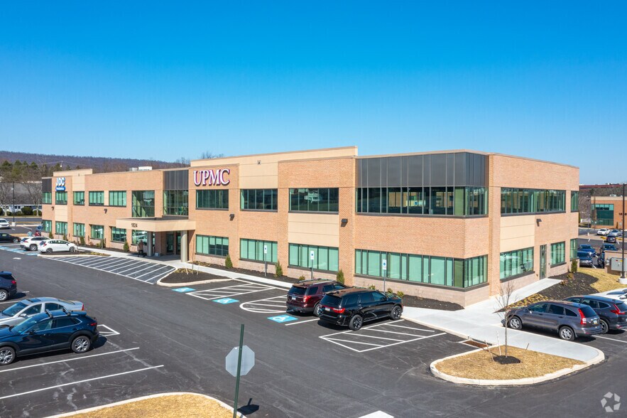 1824 Good Hope Rd, Enola, PA à louer - Photo de l’immeuble – Image 1 sur 8